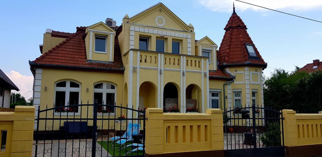 Corner Apartman 5 Siófok Esterno foto